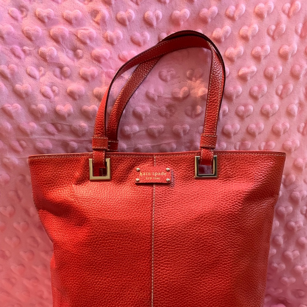 Kate Spade zipper tote bag.